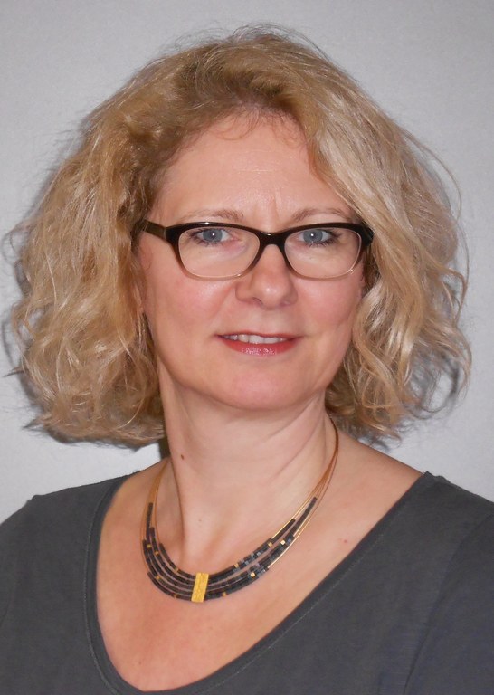 Dr. Lydia Fehm